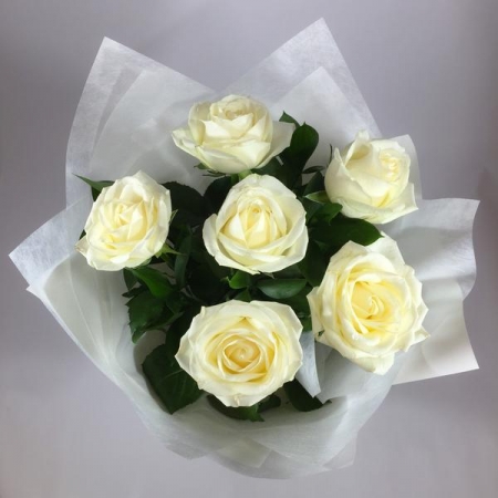 Innocence - 6 Stems In Bouquet
